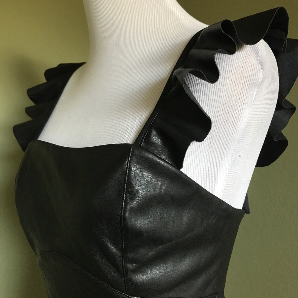 NWT Essue Women’s Faux Leather Cut Out Tie Back dress Small - Picture 9 of 10